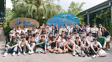 シンガポール