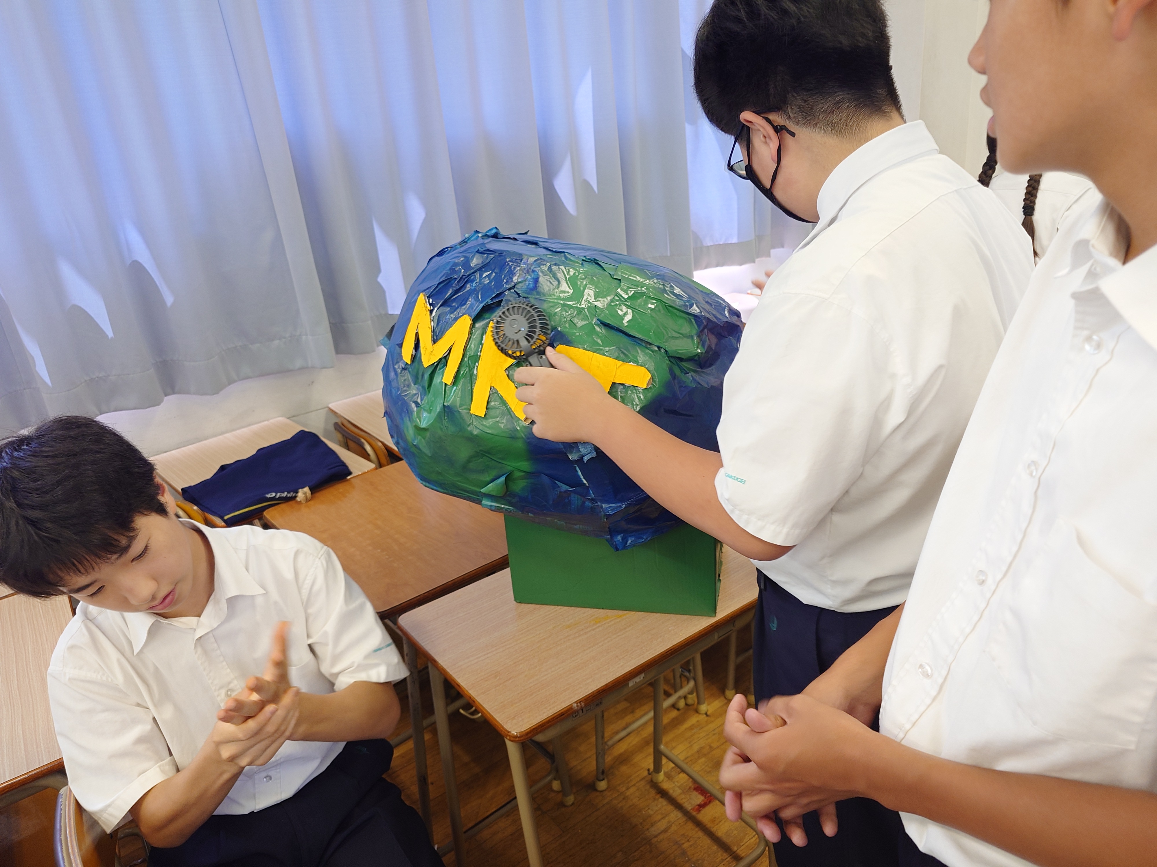 これはゲート前のアレかな？