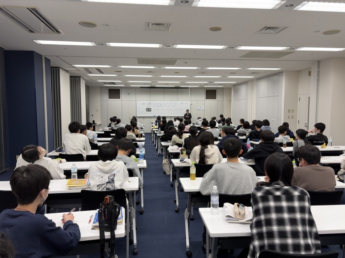 夜まで集中して取り組みました