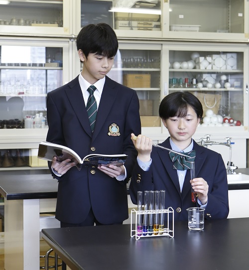 特進理数コース 大阪学芸高等学校 Osaka Gakugei Senior High School 特進理数コース 大阪学芸高等学校 Osaka Gakugei Senior High School