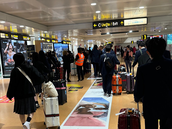 ベネチア空港