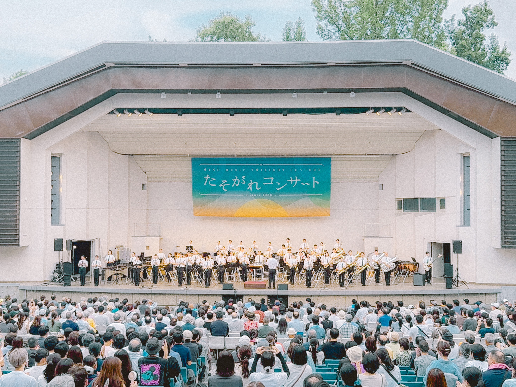 大阪城野外音楽堂でのたそがれコンサート